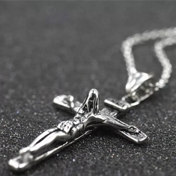 Jesus Cross Silver Necklace - Picture 6 of 6